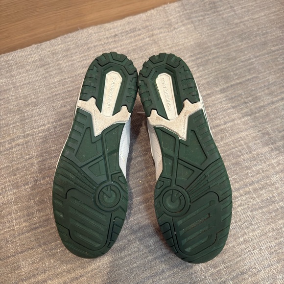 New Balance 550 in white green - Picture 8 of 9